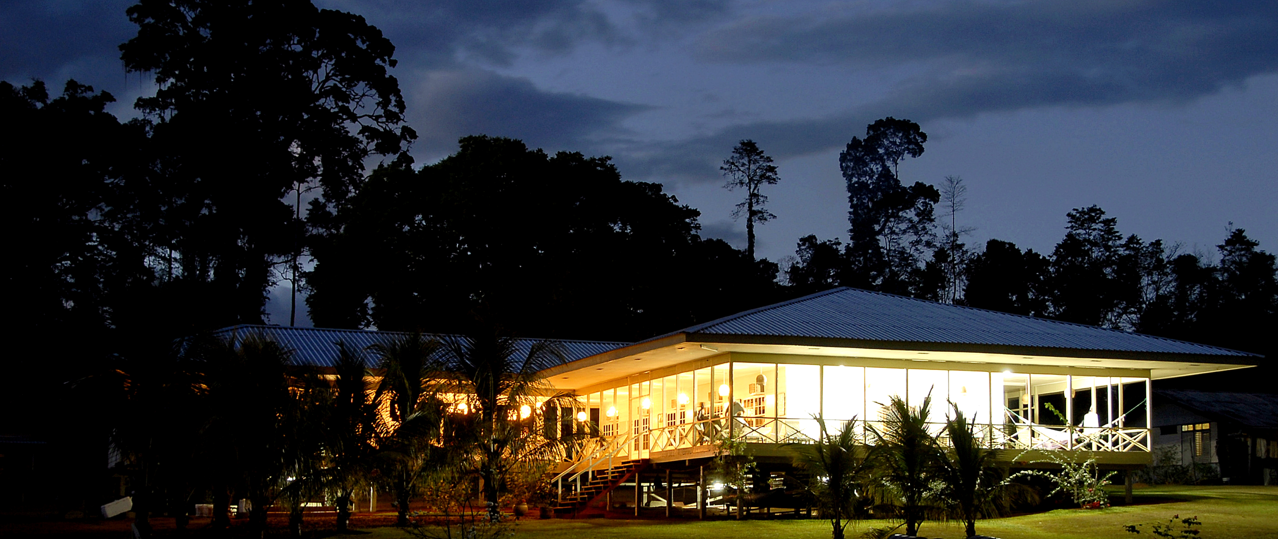 Mainlodge by Night Copy Purity Tours & Services