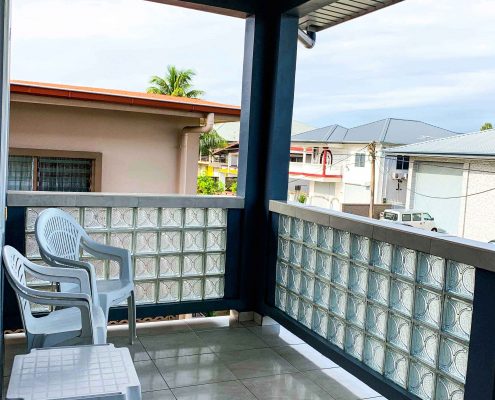 Vakantiehuis-Suriname-Agila-Balkon boven